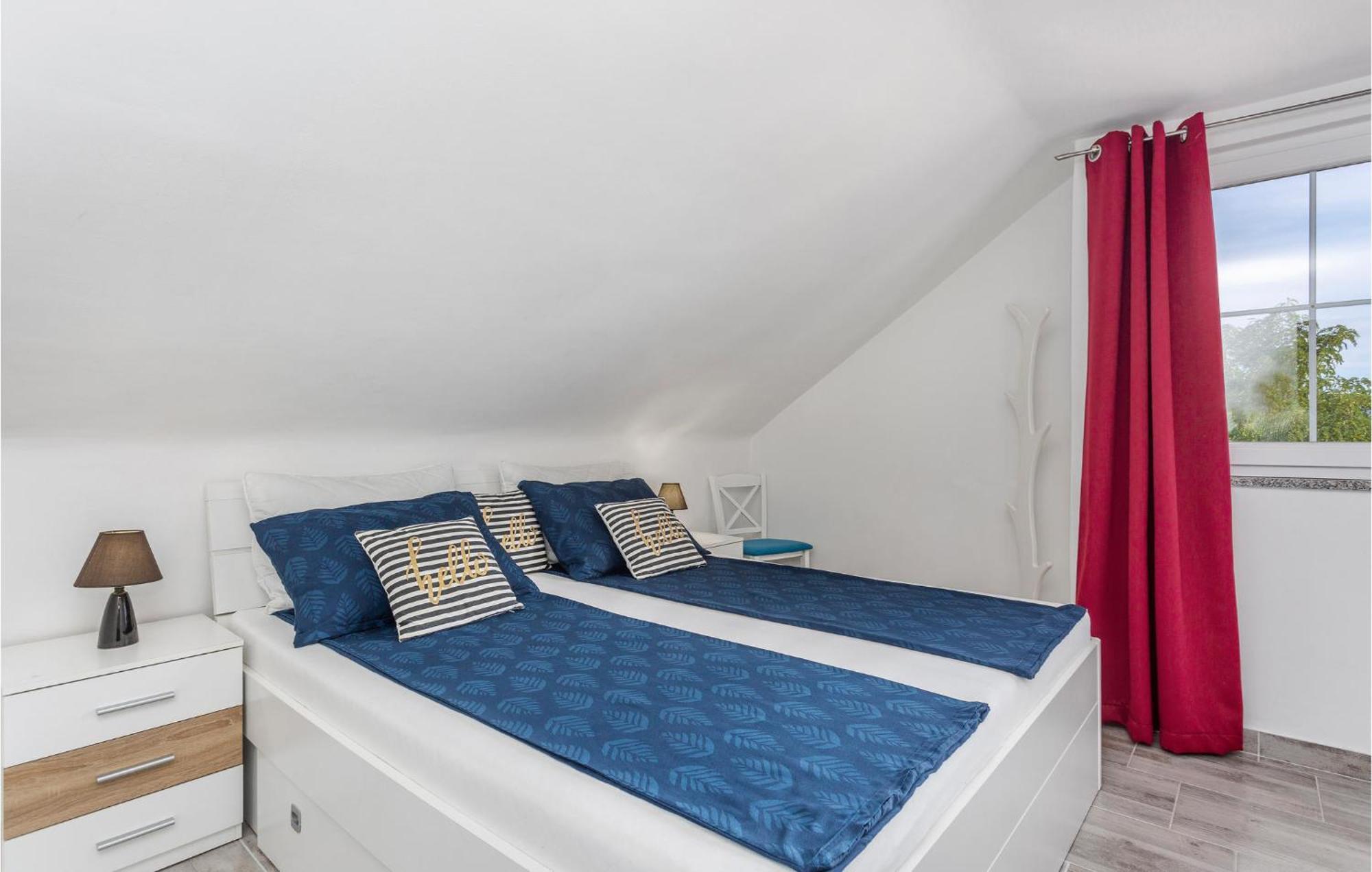 Nice Apartment In Krk With Wifi Risika Exterior foto